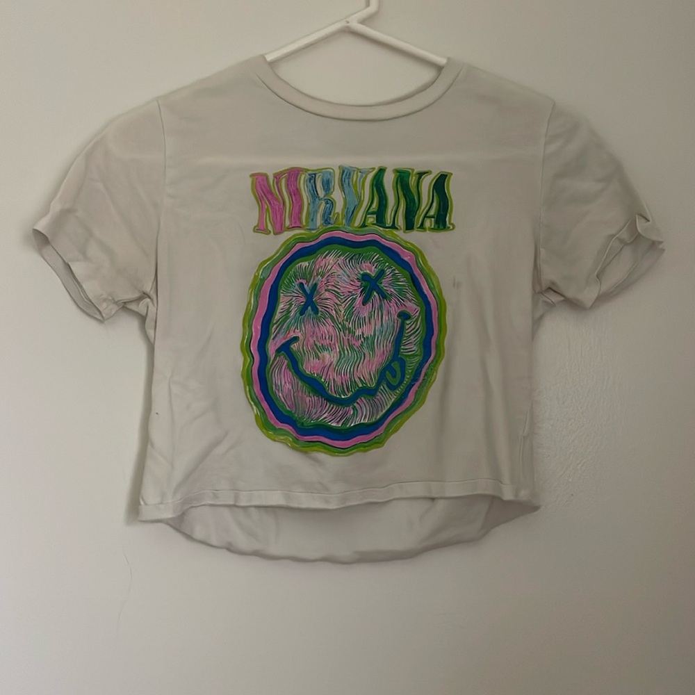 Women’s nirvana crop tee